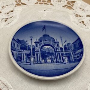 Royal Copenhagen Plaquette No. 32-2010 "Tivoli" Mini Plate - Vintage